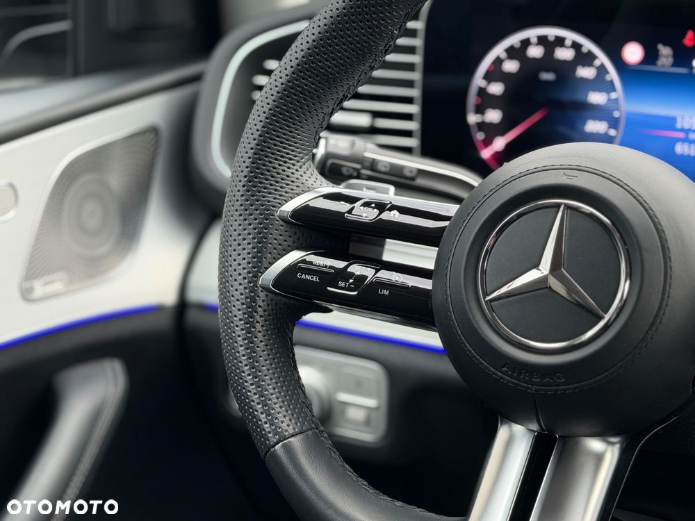Mercedes-Benz GLE 300 d 4Matic 9G-TRONIC AMG Line Advanced Plus - 24