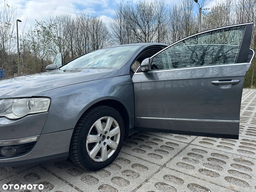 Volkswagen Passat - 36