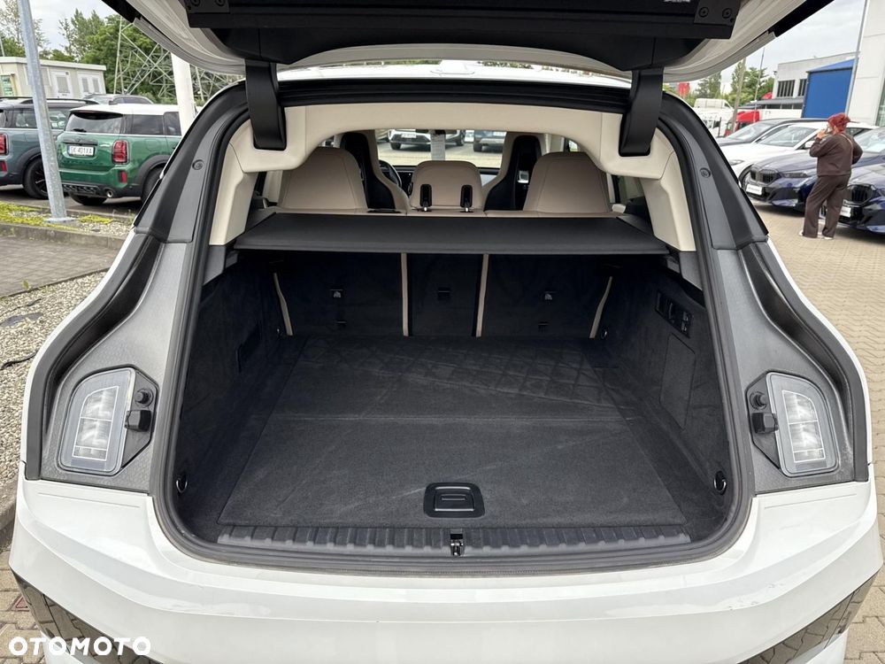 BMW iX - 27