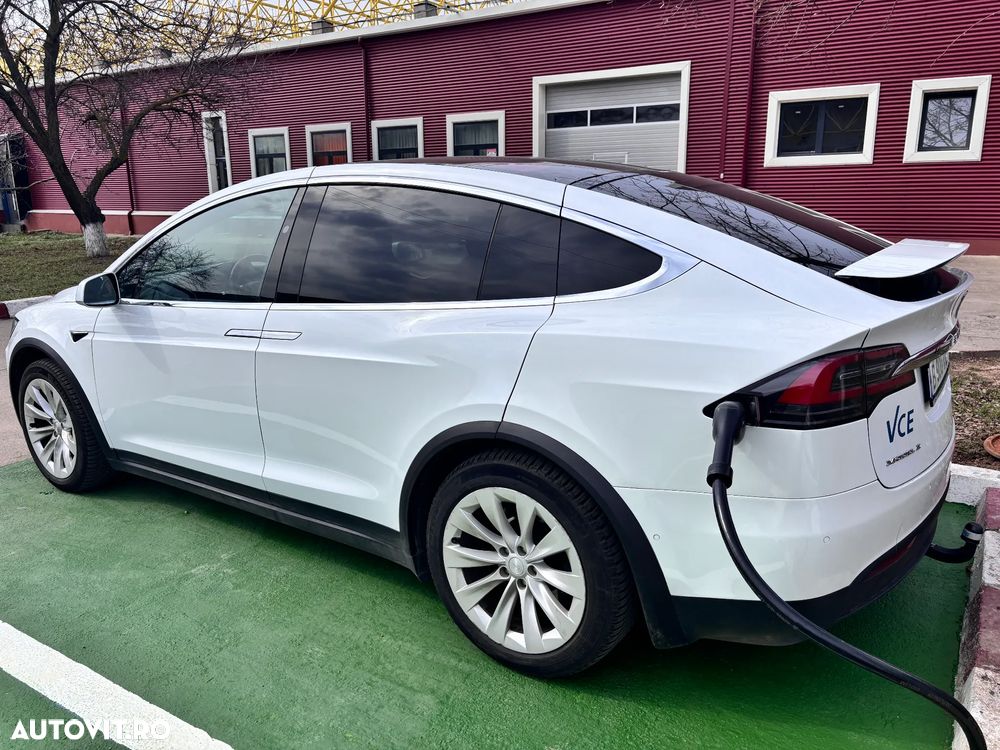 Tesla Model X Signature P90D Allradantrieb - 2