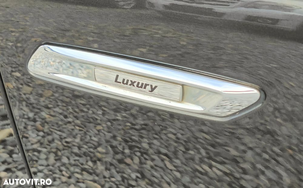 BMW Seria 5 520d Aut. Luxury Line - 8