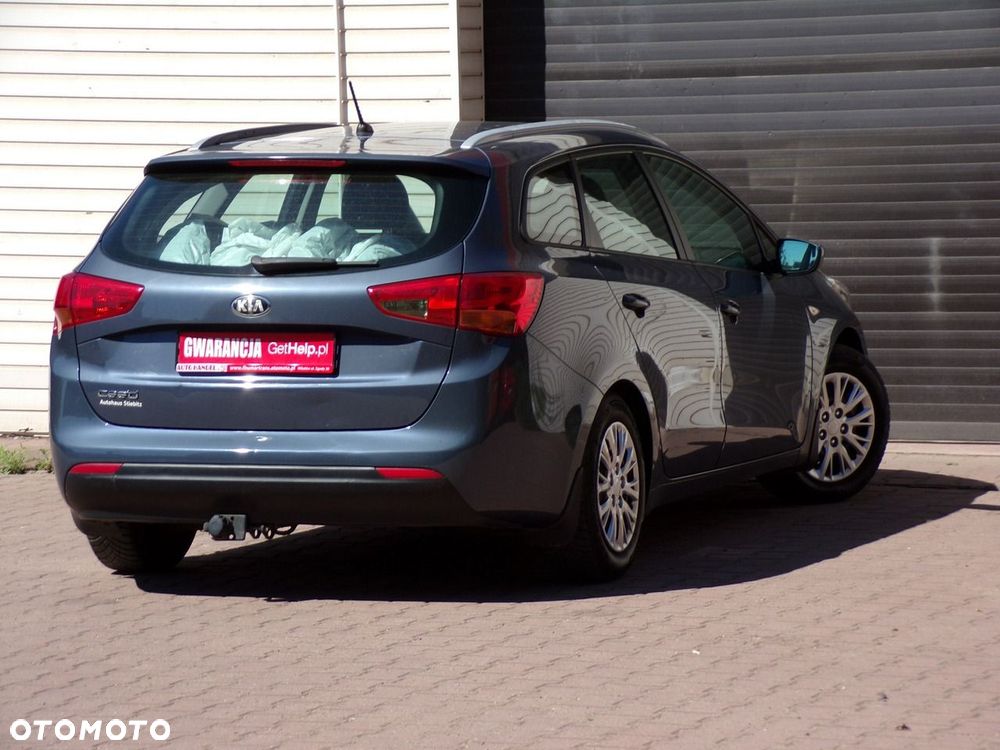 Kia Ceed - 12