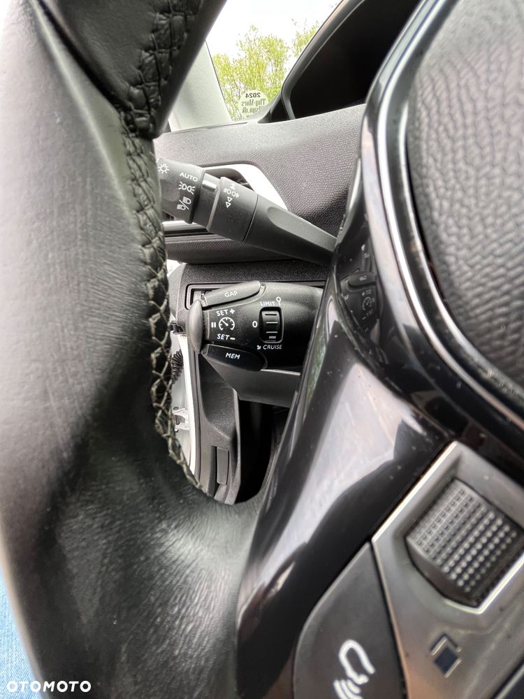 Peugeot 3008 BlueHDi 130 Stop & Start Allure - 25