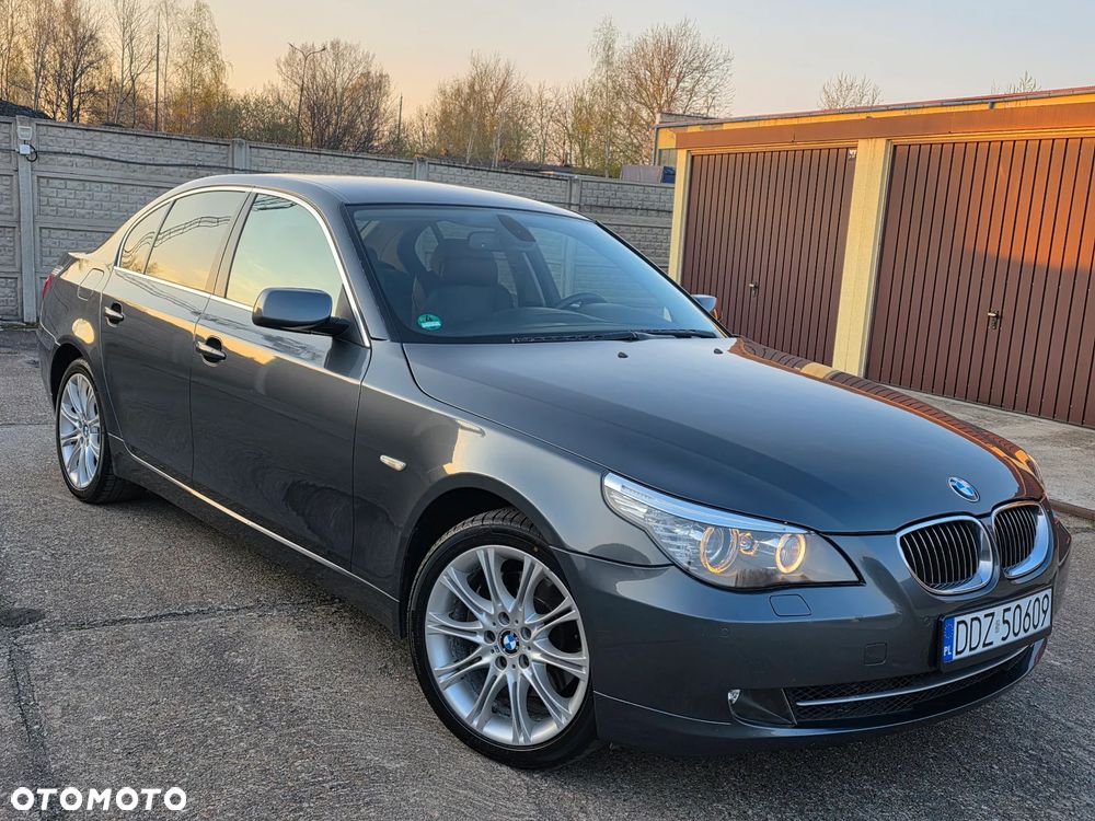 BMW Seria 5 525xi Edition Exclusive - 4