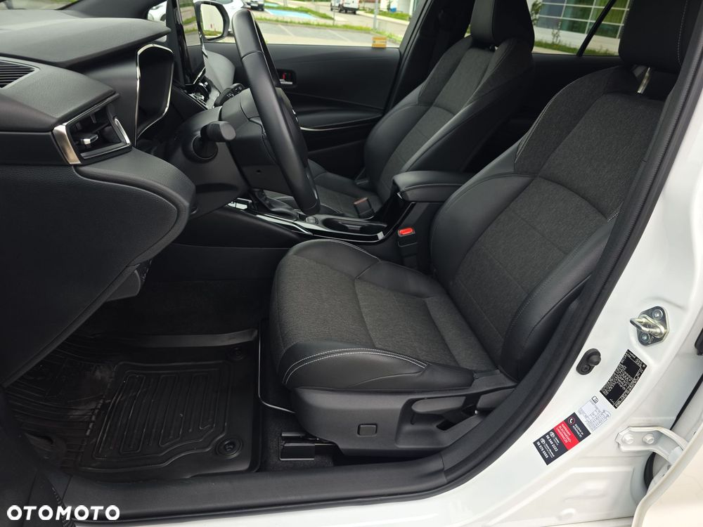 Toyota Corolla 1.8 Hybrid Style - 12