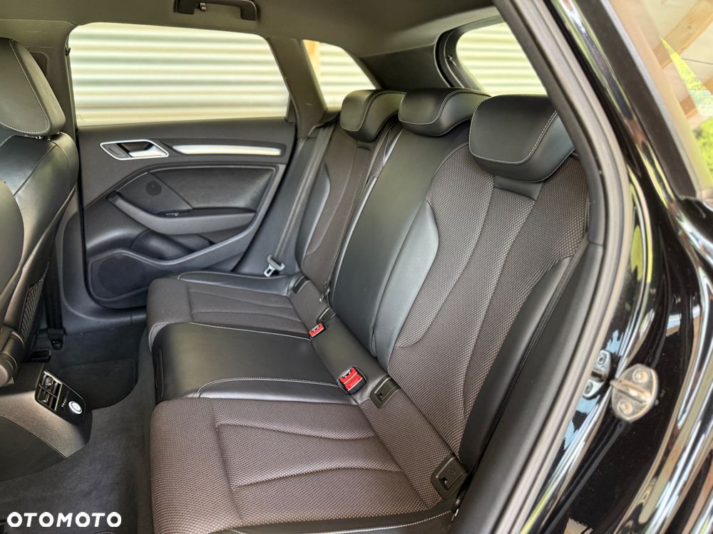 Audi A3 Sportback - 33