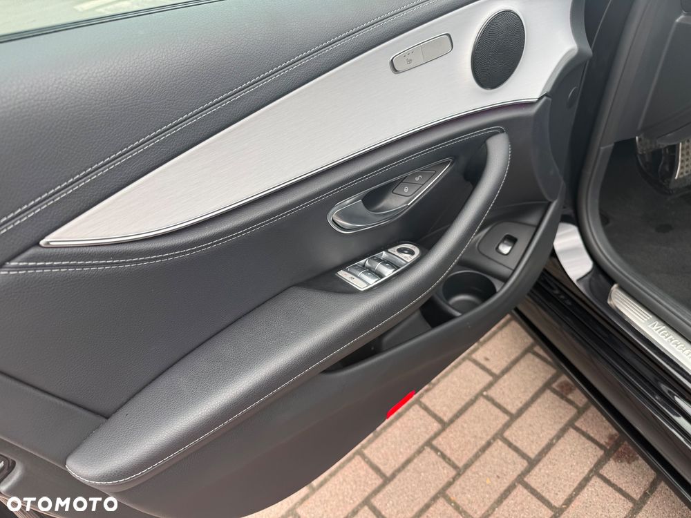 Mercedes-Benz Klasa E 220 d 9G-TRONIC AMG Line - 16