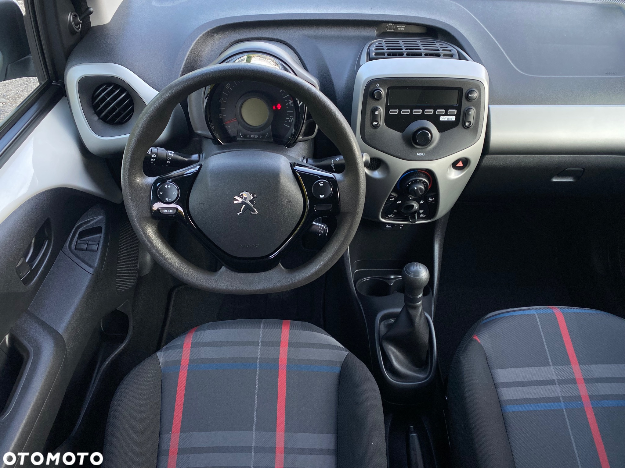 Peugeot 108 PureTech 82 Style - 31