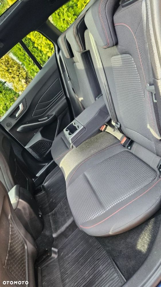 Ford Focus - 24