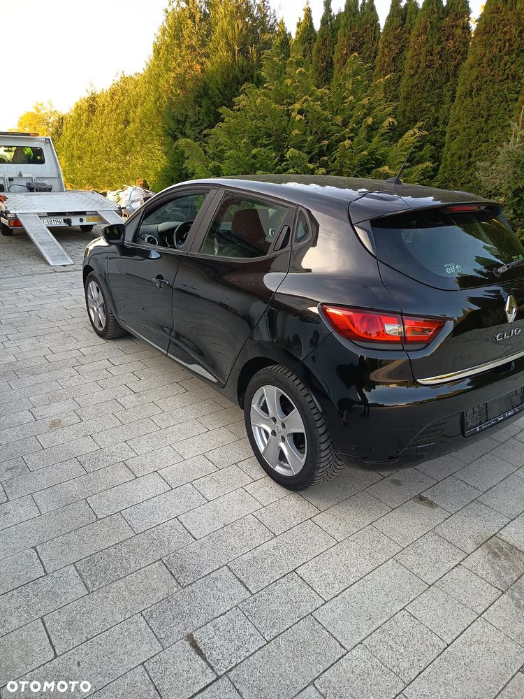 Renault Clio - 6