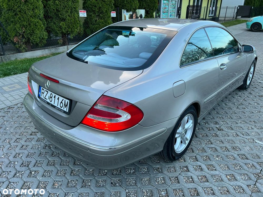 Mercedes-Benz CLK - 18