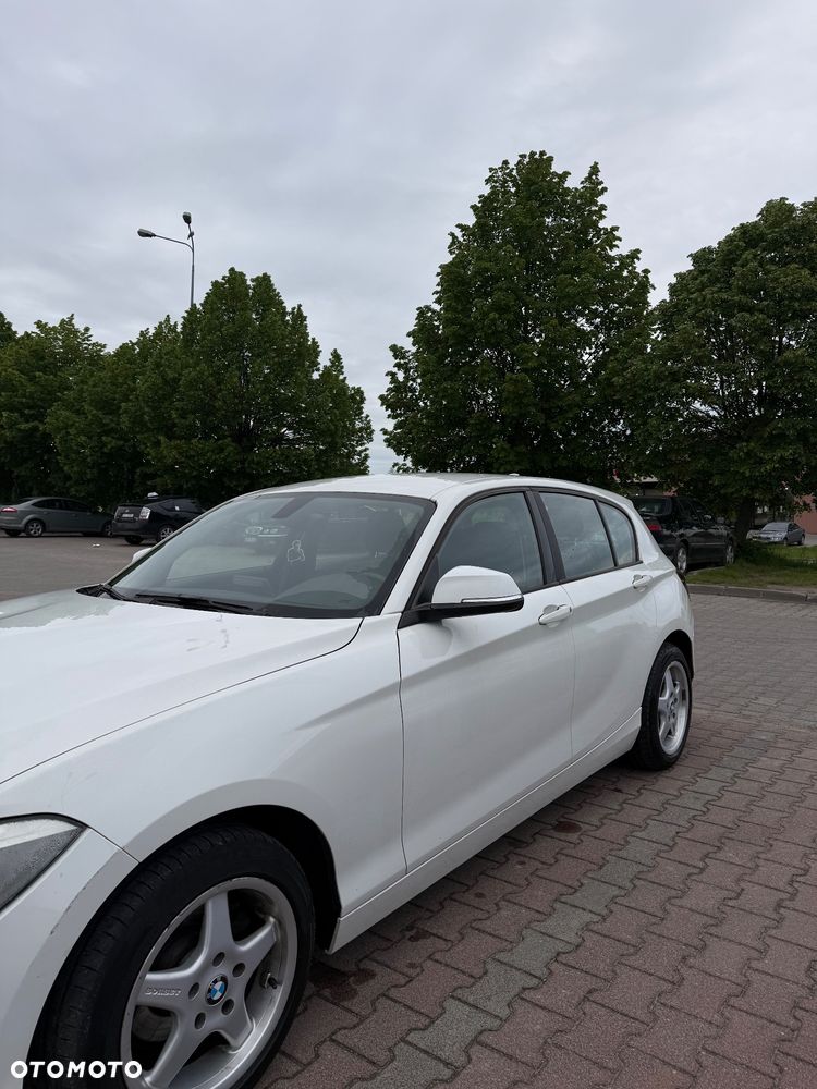 BMW Seria 1 116i - 1