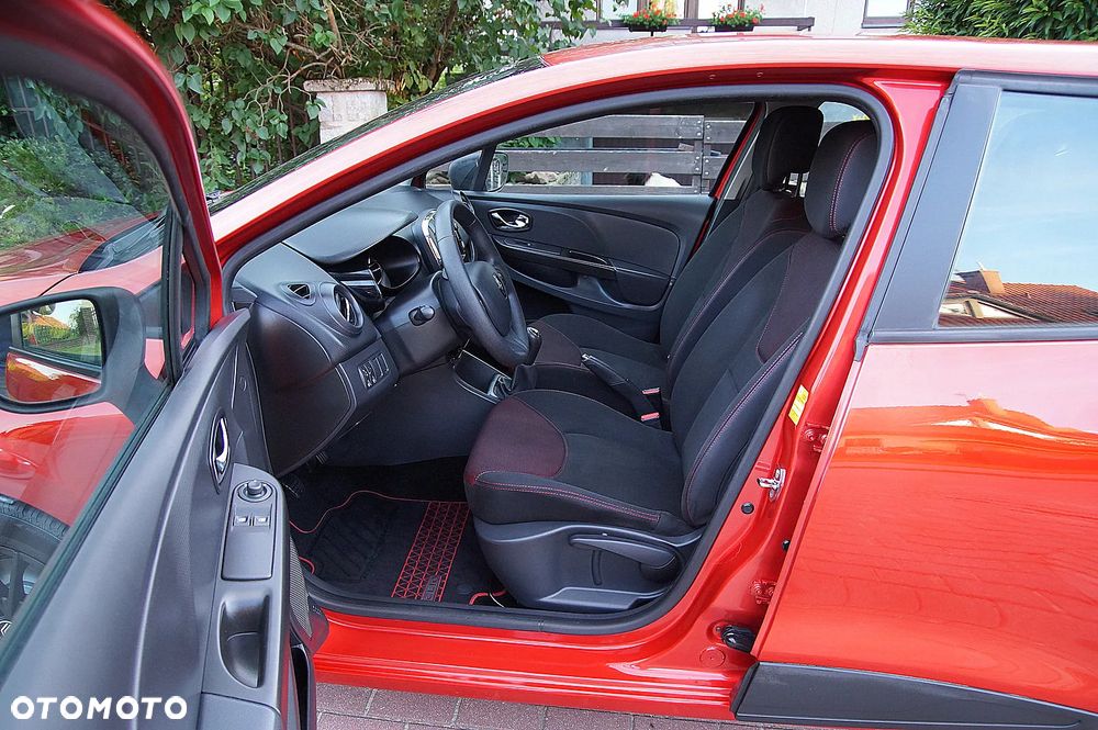 Renault Clio 1.2 16V 75 Experience - 16