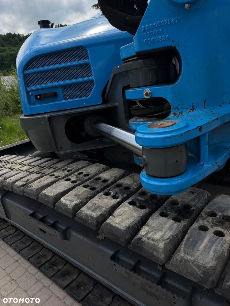Wacker Neuson ET145 Koparka Gąsienicowa 15 ton. Maszyna jak Nowa 2018 rok. 3400Mtg silnik PERKINS. Maszyna Pełny Oryginał. Aktualna DEKRA BMWT oraz aktualne serwisy Eksploatacyjne! Sprowadzona z Norwegii, KLIMA, KAMERY, własna pompa tankowania, Nagłośnienie, Zero luzów i wycieków! OKAZJA. Szybkozłącze Hydrauliczne. Skrętne ramię. Dodatkowe linie hydrauliczne! 2 łyżki - 17