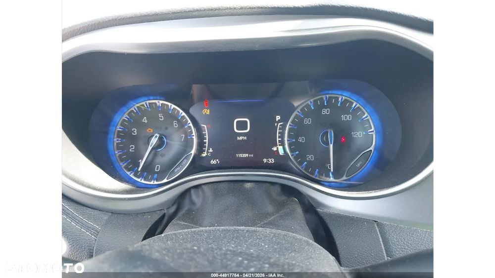 Chrysler Pacifica - 11