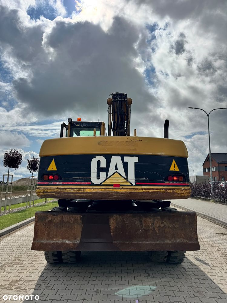 Caterpillar 318C - 3
