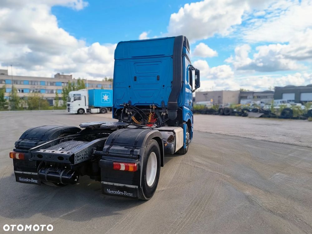 Mercedes-Benz Actros - 5