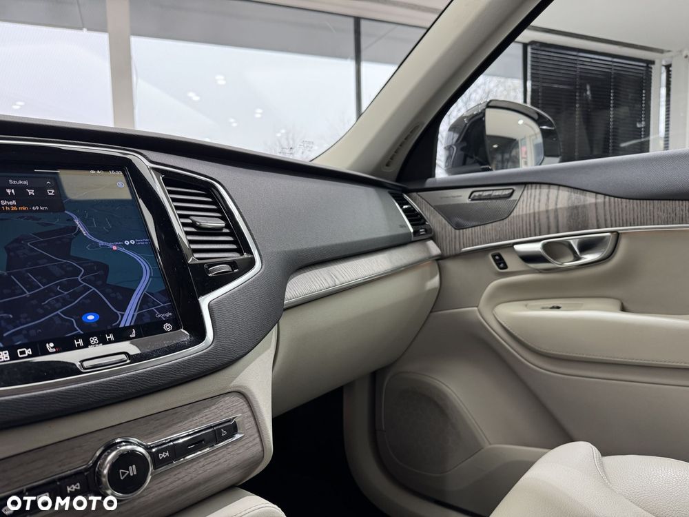 Volvo XC 90 - 29