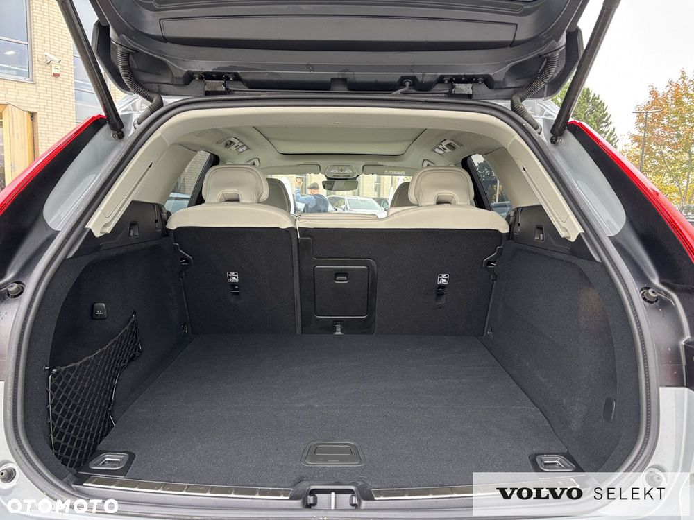 Volvo XC 60 - 24