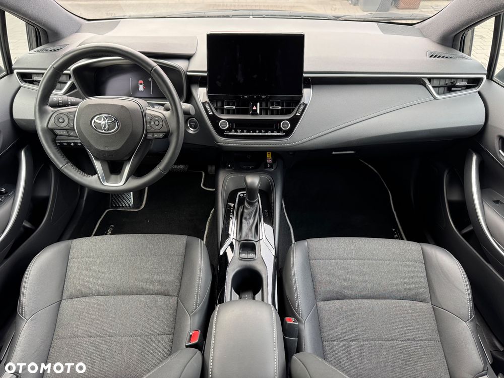 Toyota Corolla 1.8 Hybrid Executive - 24