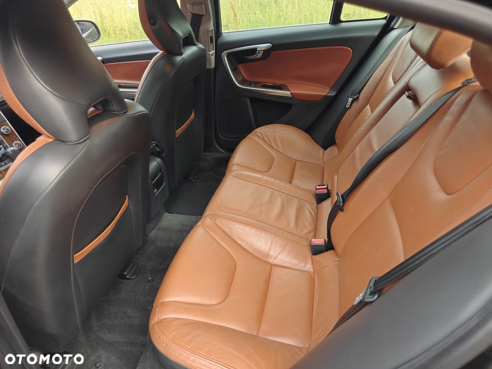 Volvo S60 T6 AWD Geartronic RDesign - 9