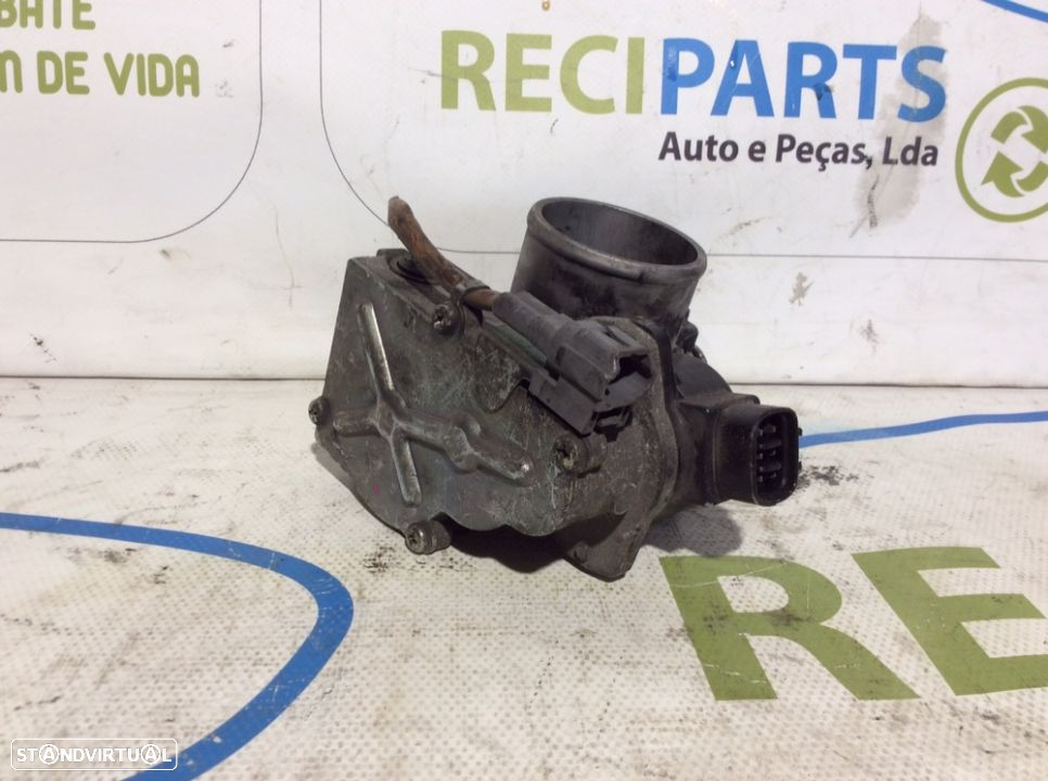 Corpo de borboleta Toyota Corolla E12 2.0 D4D - 2
