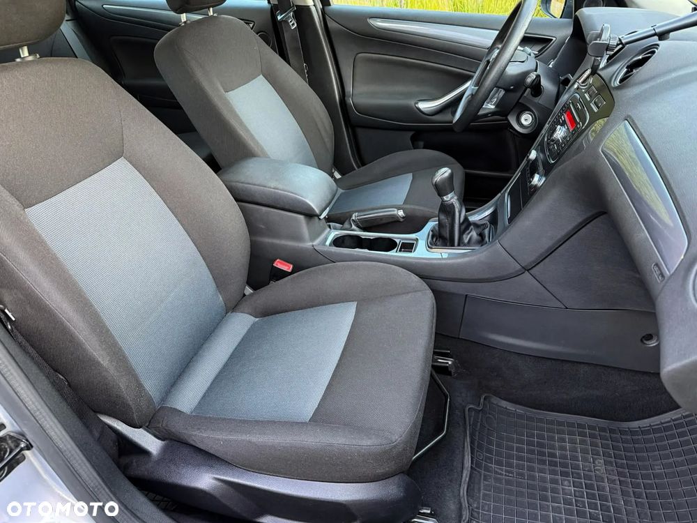 Ford Mondeo 2.0 Trend / Trend+ - 8