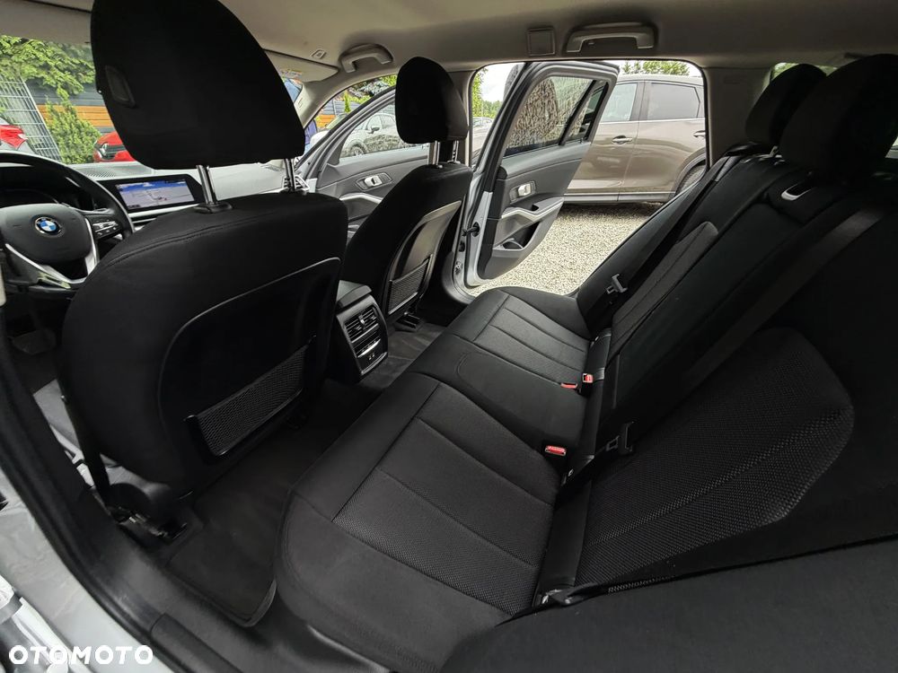 BMW Seria 3 320d Advantage - 20