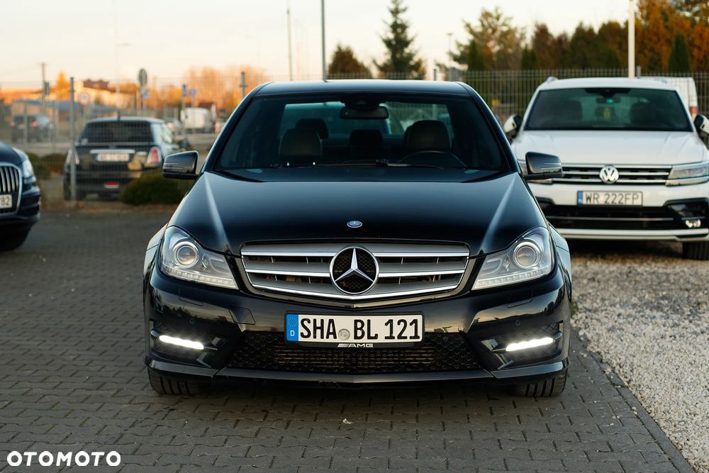 Mercedes-Benz Klasa C 350 CDI DPF (BlueEFFICIENCY) 7G-TRONIC Avantgarde - 1