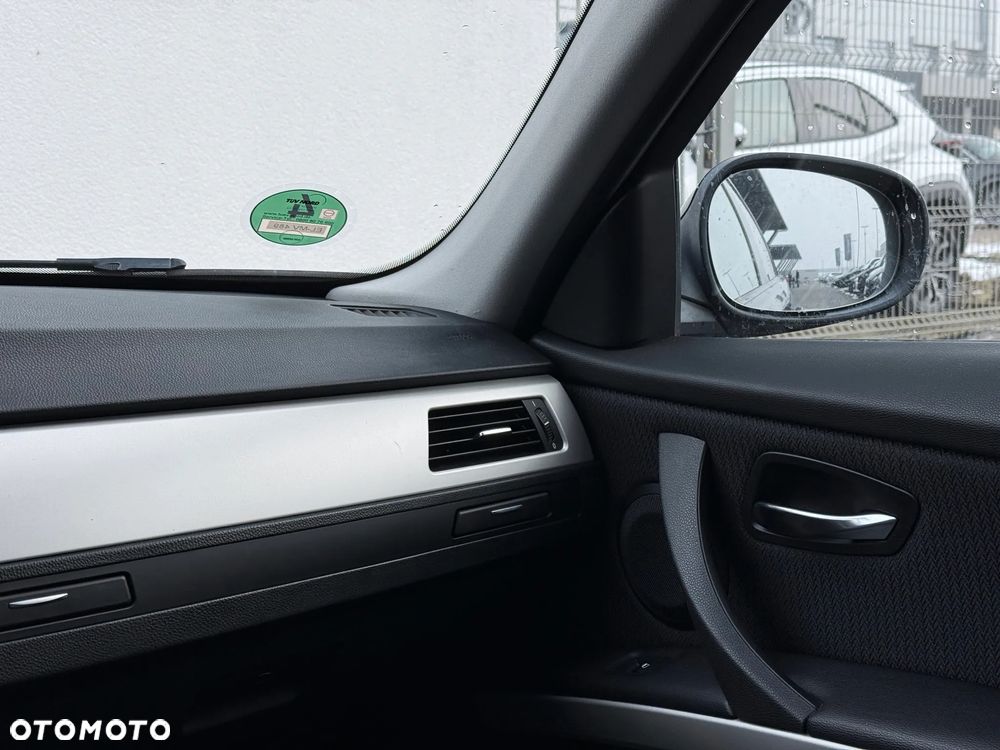 BMW Seria 3 318i Edition Lifestyle - 18