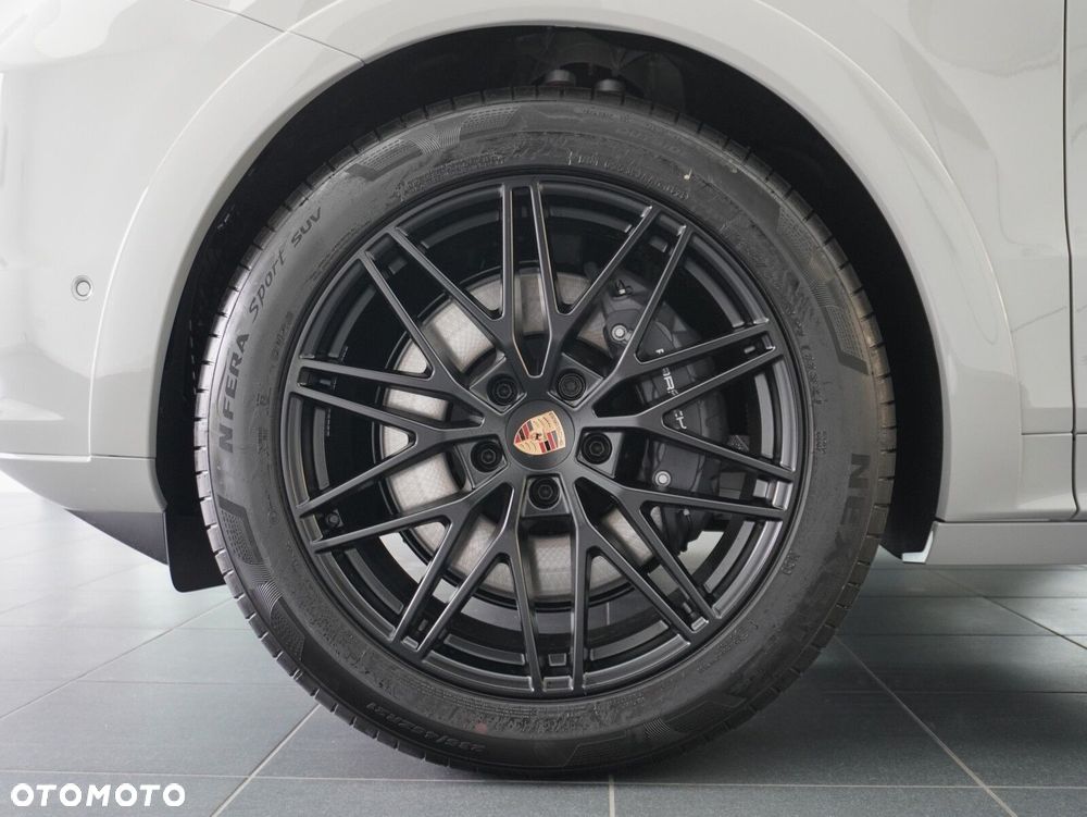 Porsche Cayenne E-Hybrid PHEV Black Edition - 11