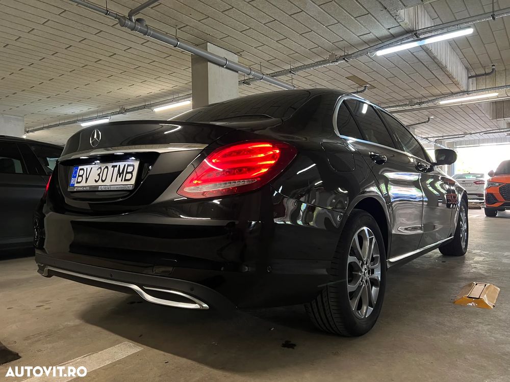 Mercedes-Benz C 220 d 4Matic 9G-TRONIC Avantgarde - 4