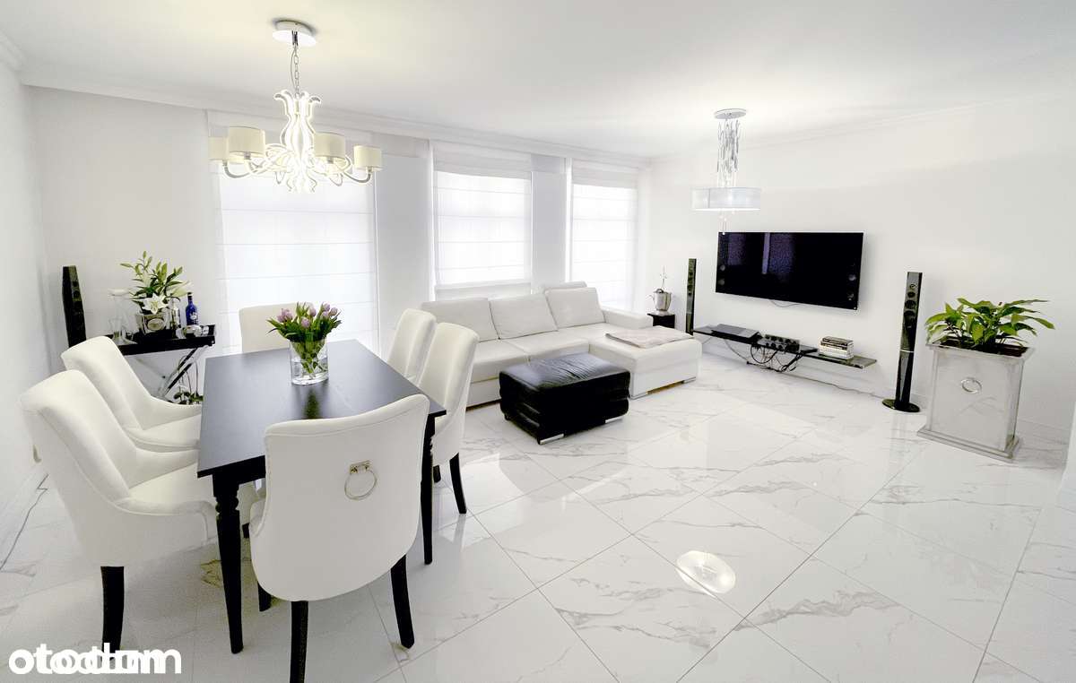 Elegancki i przestronny apartament w samym sercu miasta.