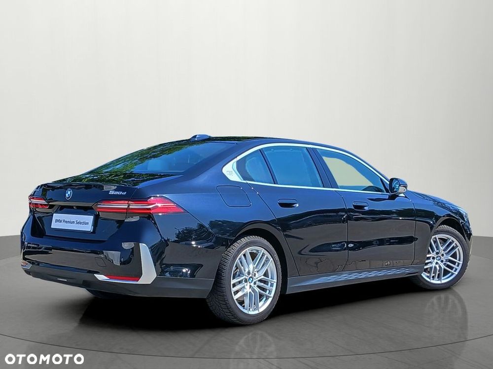 BMW Seria 5 520d xDrive mHEV - 5