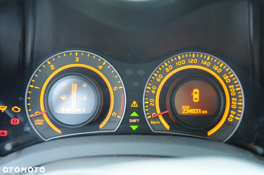 Toyota Auris 1.4 D-4D Terra - 12