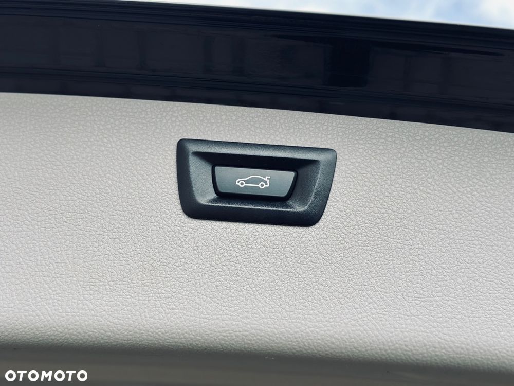 BMW Seria 3 320d - 14