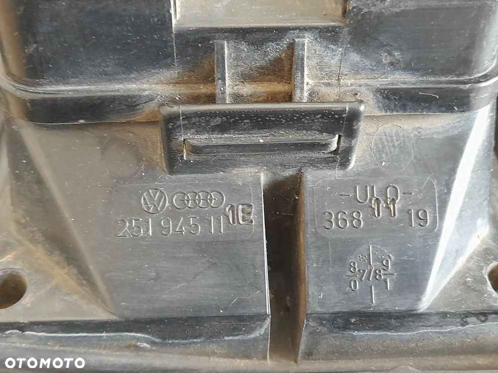 Lampa lewy tył Volkswagen Transporter T3 Hella 251945111 - 8