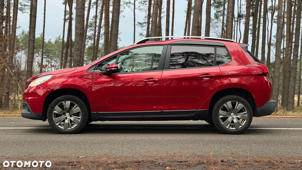 Peugeot 2008 1.2 Pure Tech Active S&S - 9