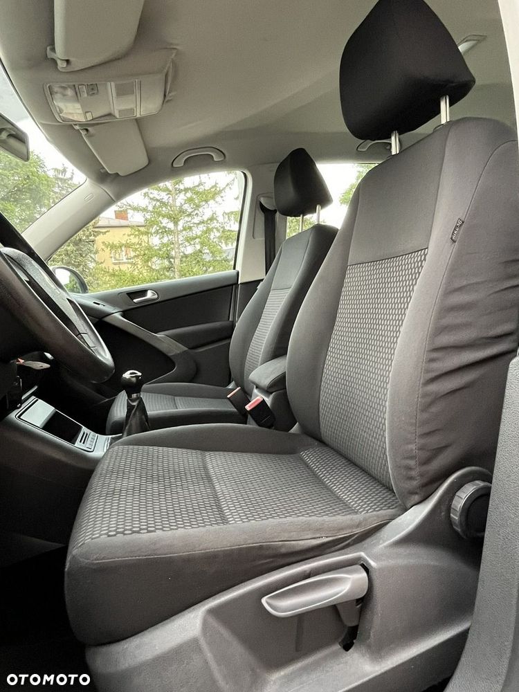 Volkswagen Tiguan - 9