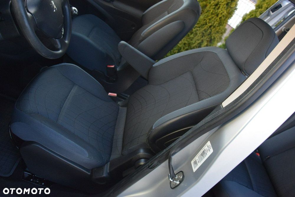 Peugeot Partner - 27