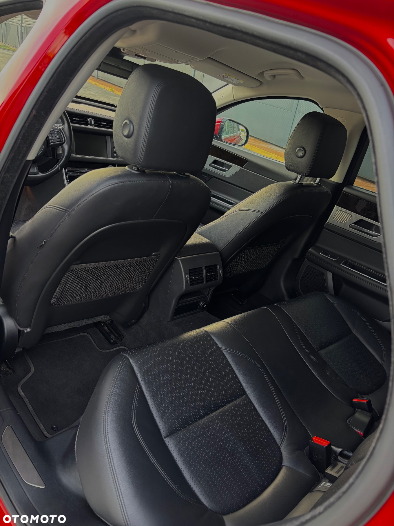 Jaguar XF 20d Sportbrake Prestige - 12