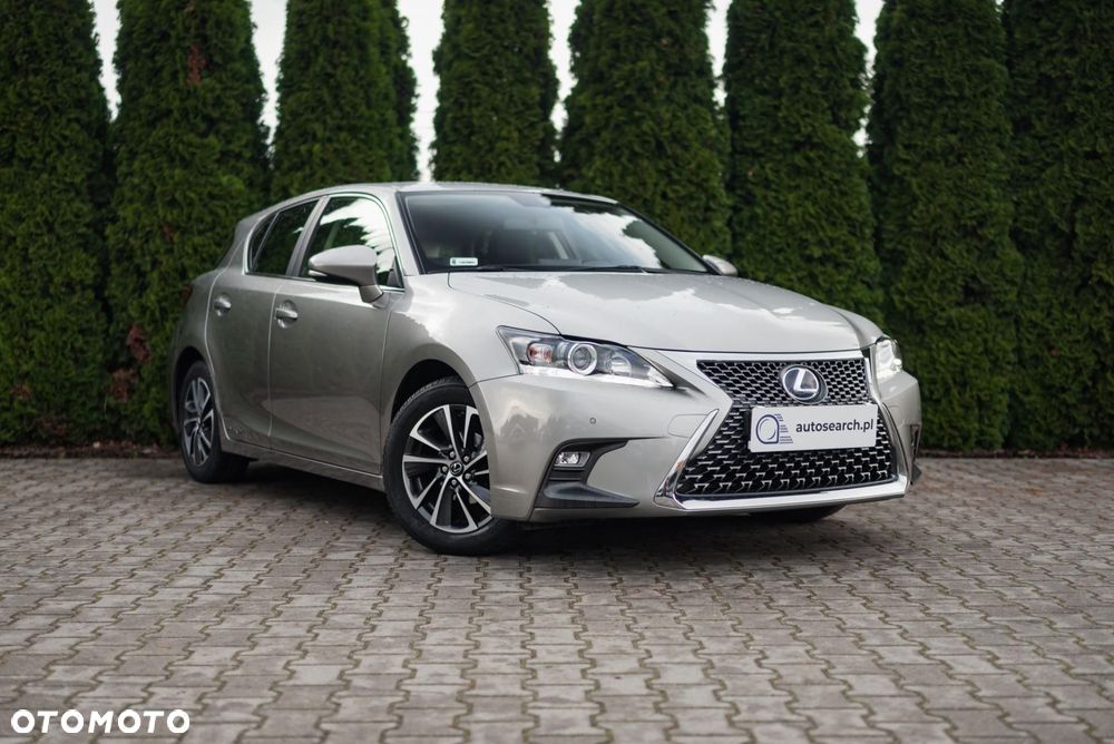 Lexus CT - 3