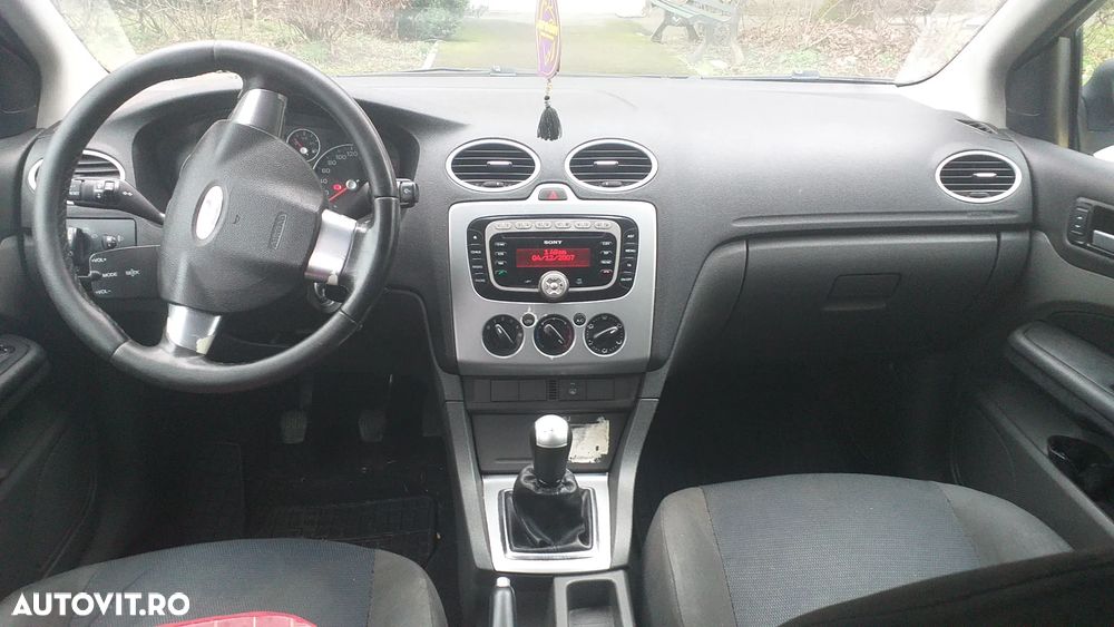 Ford Focus 1.6 TDCi Style - 7