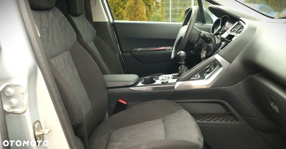 Peugeot 3008 1.6 THP Active - 19