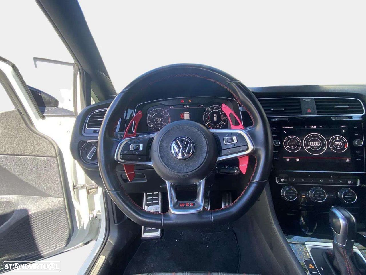 VW Golf 2.0 TSI GTI DSG Performance - 13
