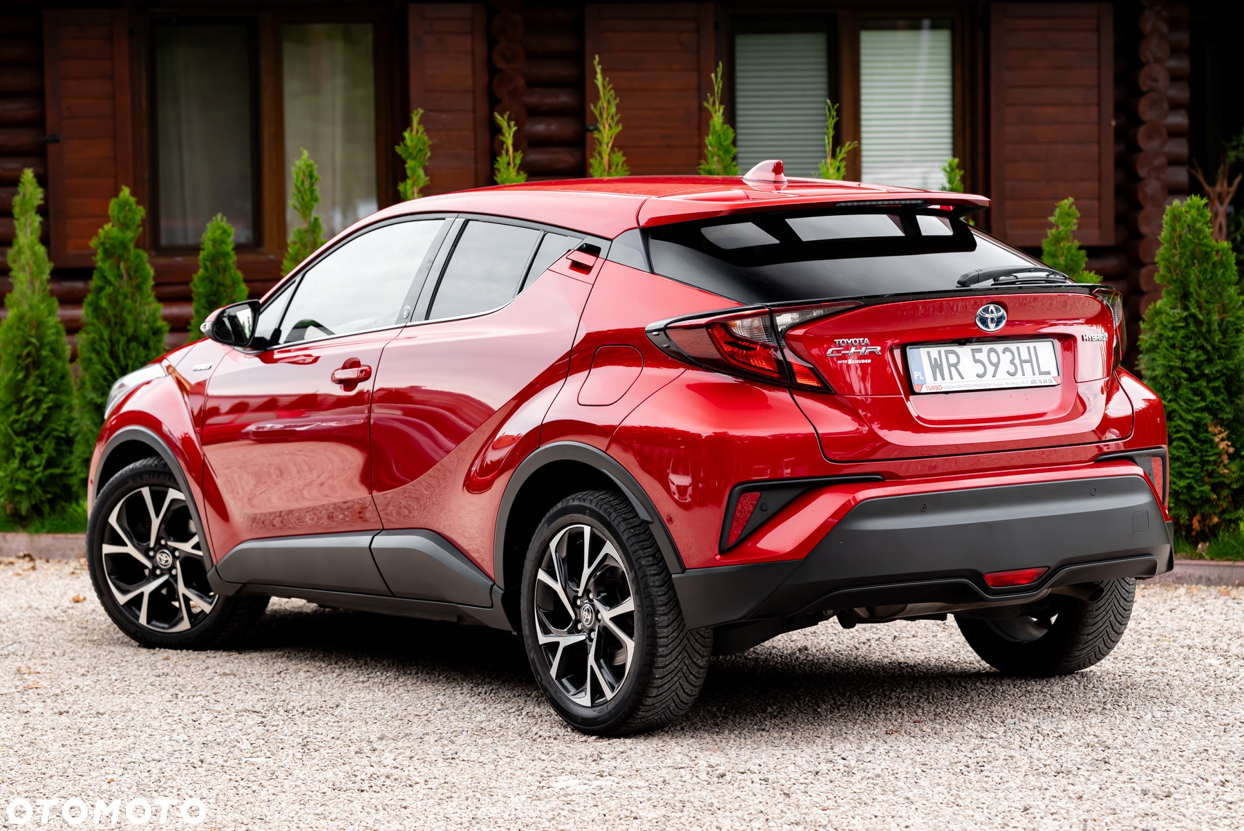 Toyota C-HR 1.8 Hybrid Team Deutschland - 13