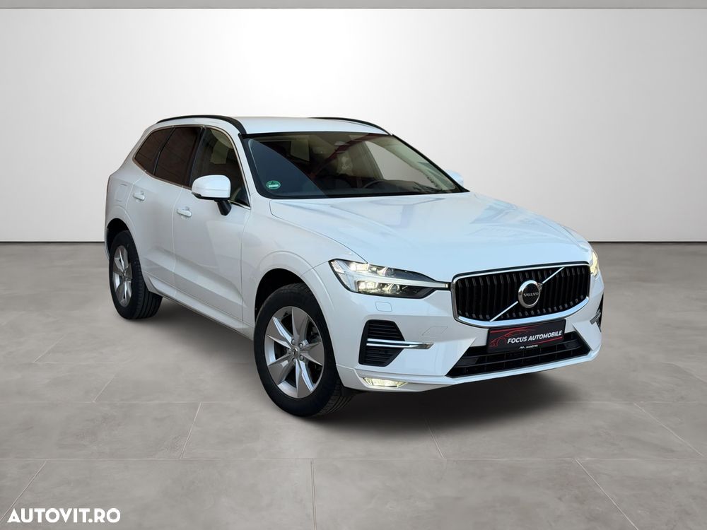 Volvo XC 60 B4 MHEV AWD Momentum Pro - 3