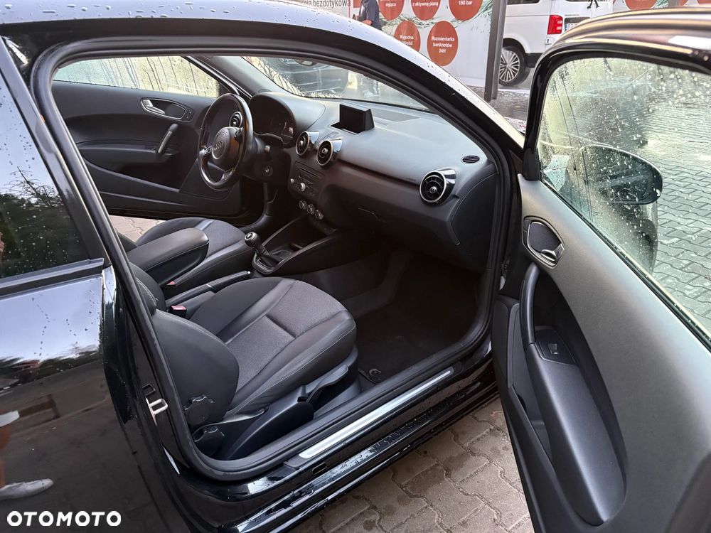 Audi A1 2011 photo 4