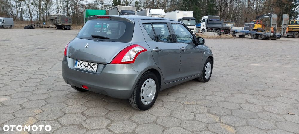 Suzuki Swift - 5