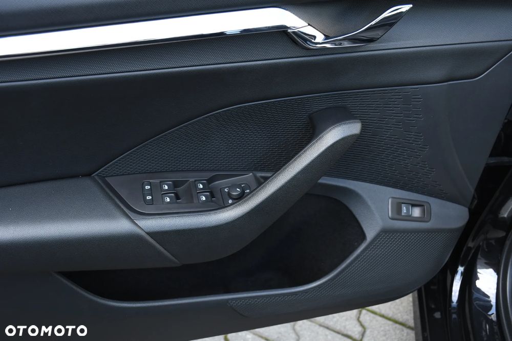 Skoda Octavia 2.0 TDI Sportline DSG - 14